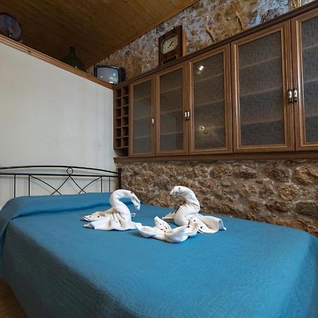 Menecrates Rustic - San Matteo Apartment Agios Matthaios  Luaran gambar
