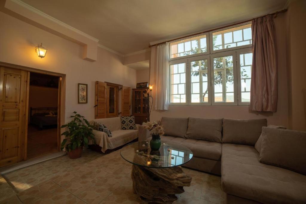 Menecrates Rustic - San Matteo Apartment Agios Matthaios  Luaran gambar